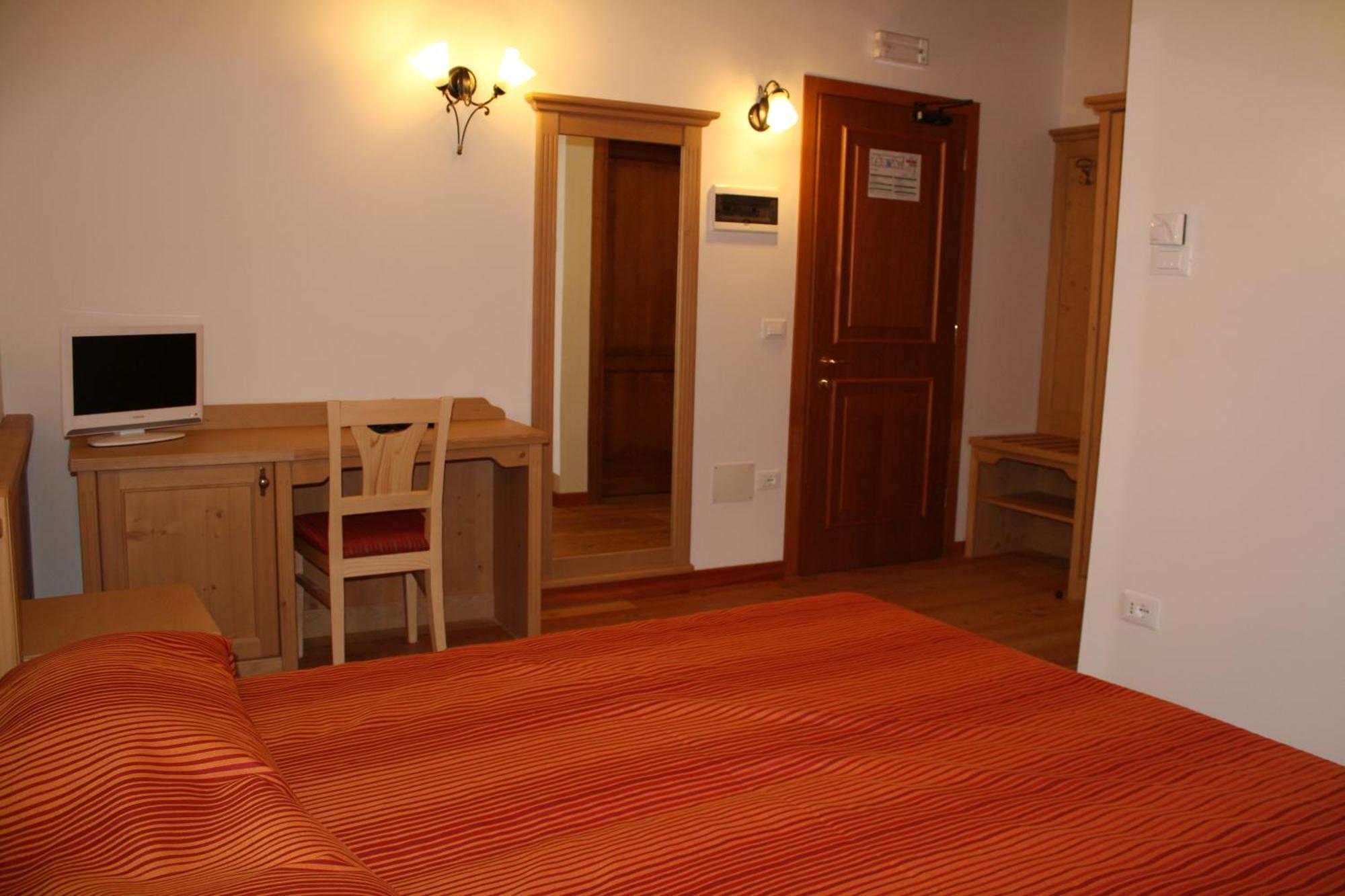 Hotel Aplis Оваро Стая снимка