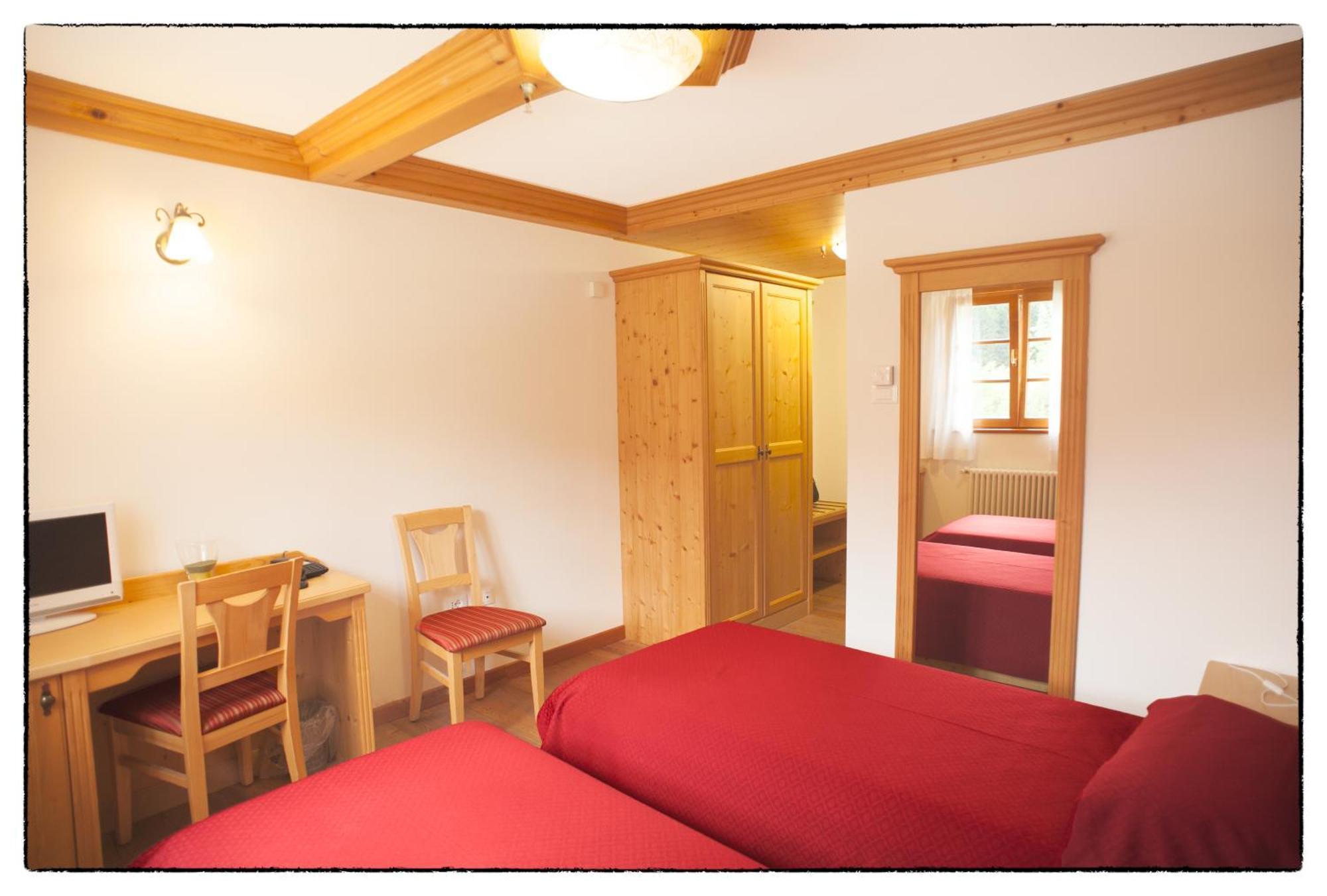 Hotel Aplis Оваро Стая снимка
